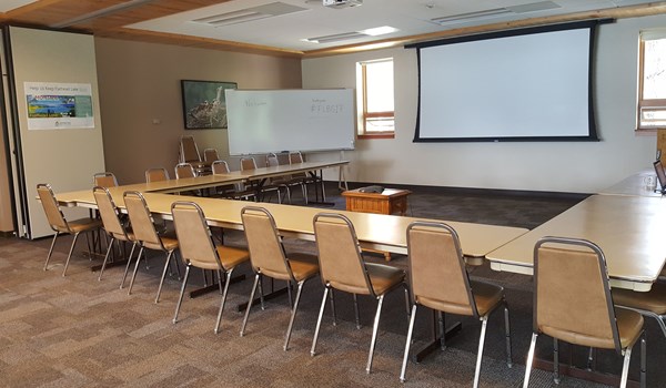 Elrod Lecture Hall in small-U setup