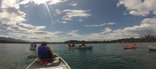 Microbial Ecology class collects samples from canoes on Echo Lake