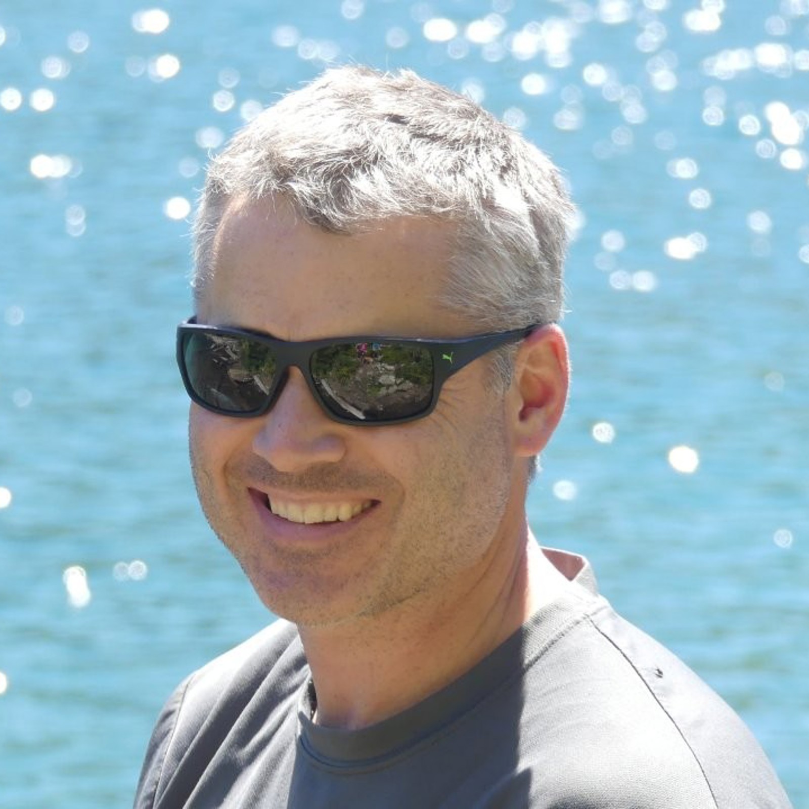 FLBS vertical mark-only logo